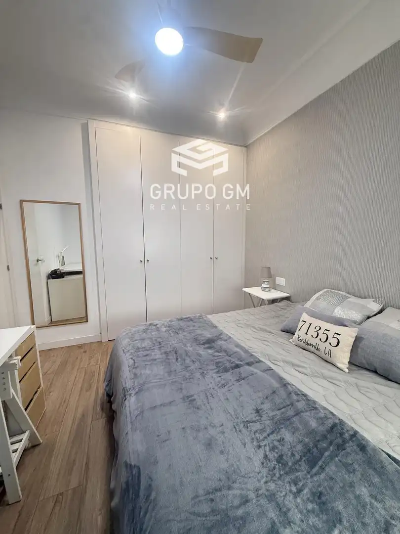 Bedroom of Flat for sale in Madrid  with Air Conditioner and Heating
