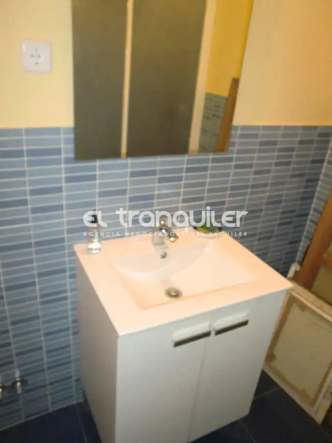 Bathroom of Flat for rent in Madrid  with Air Conditioner, Parquet flooring and Terrace