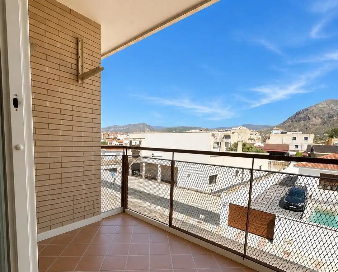 Terraza de Piso en venta en Roquetas de Mar con Jardín privado, Terraza y Piscina comunitaria