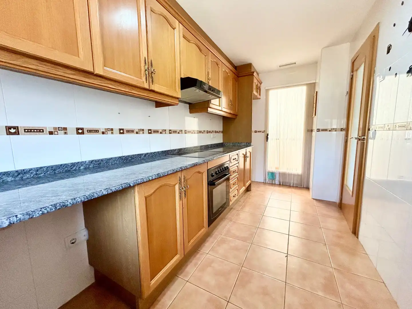 Appartamento con terrazza in affitto a Vilamarxant, imagen 6