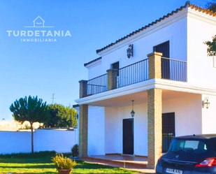 Exterior view of House or chalet for sale in Sanlúcar de Barrameda  with Air Conditioner and Terrace