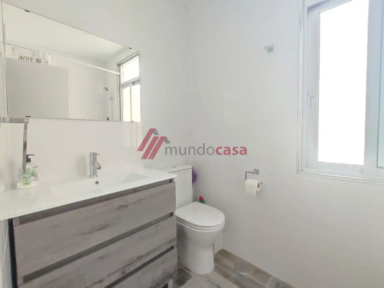 Bathroom of Flat for rent in Ferrol  with Heating and Furnished