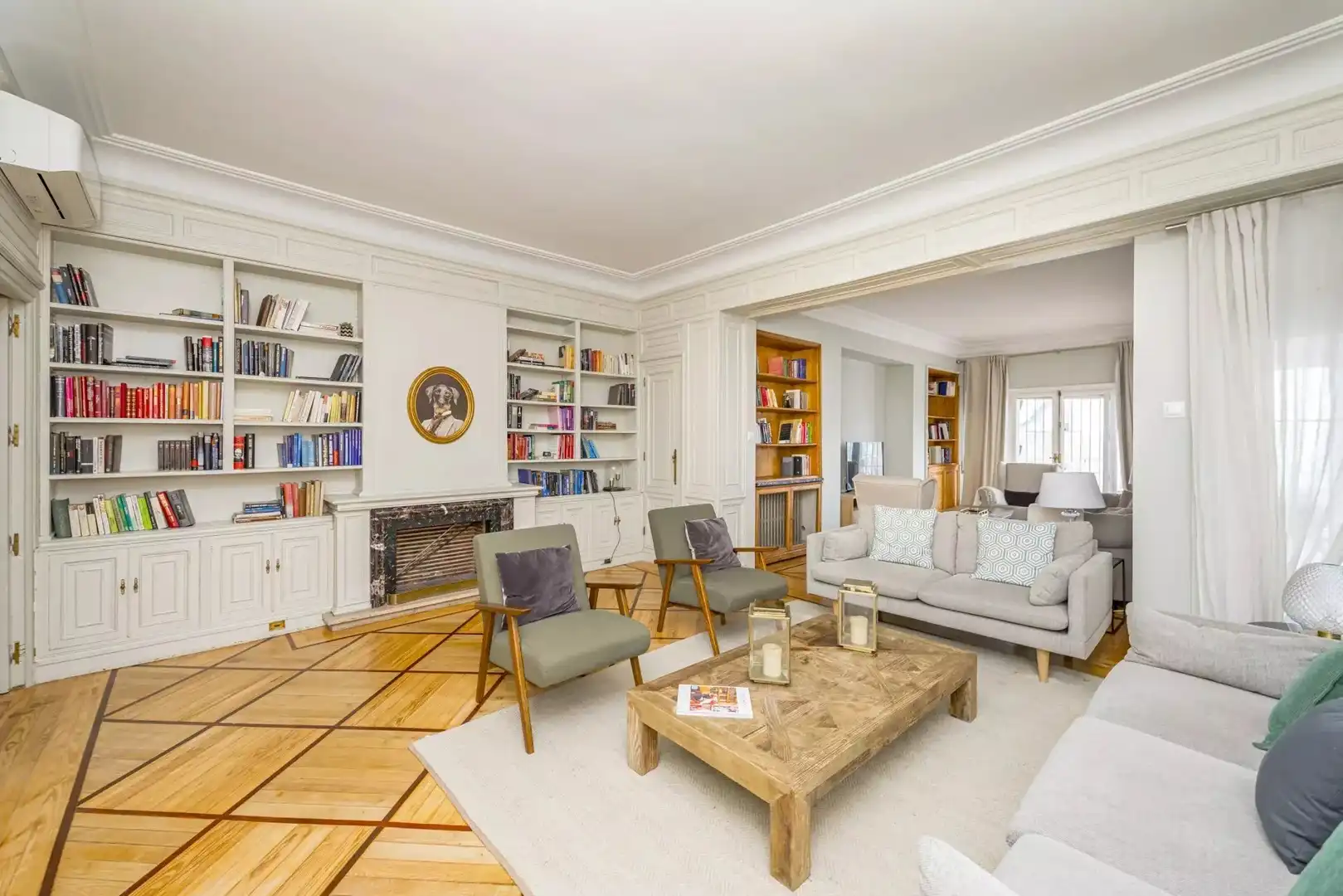 Living room of Flat for rent in Madrid  with Air Conditioner, Heating and Terrace