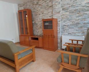 Sala d'estar de Pis de lloguer en Santiago de Compostela  amb Calefacció, Moblat i Forn