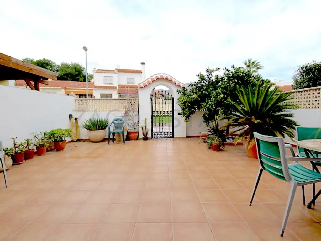 Terraza de Casa adosada en venta en La Nucia con Jardín privado, Amueblado y Horno