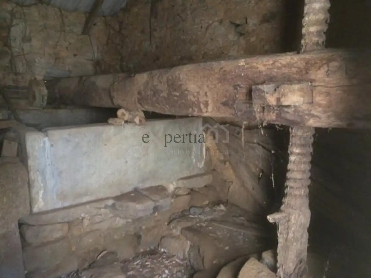 Casa rústica amb jardí en venda a Boiro, imagen 17