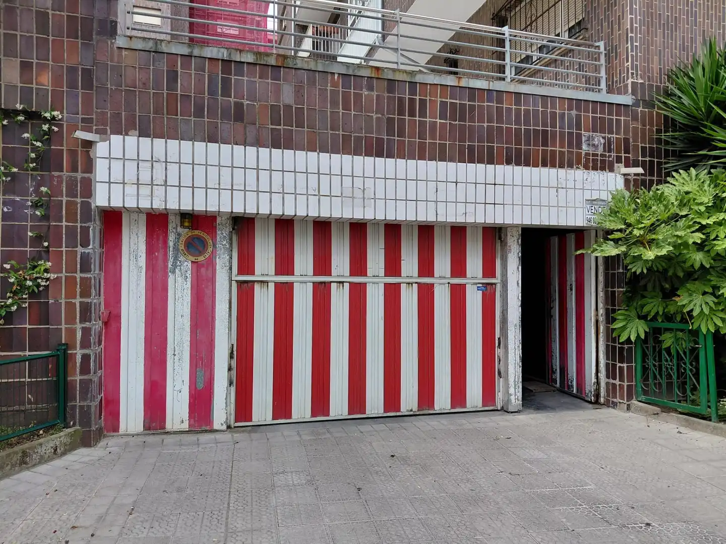 Vista exterior de Garaje en venta en Getxo 