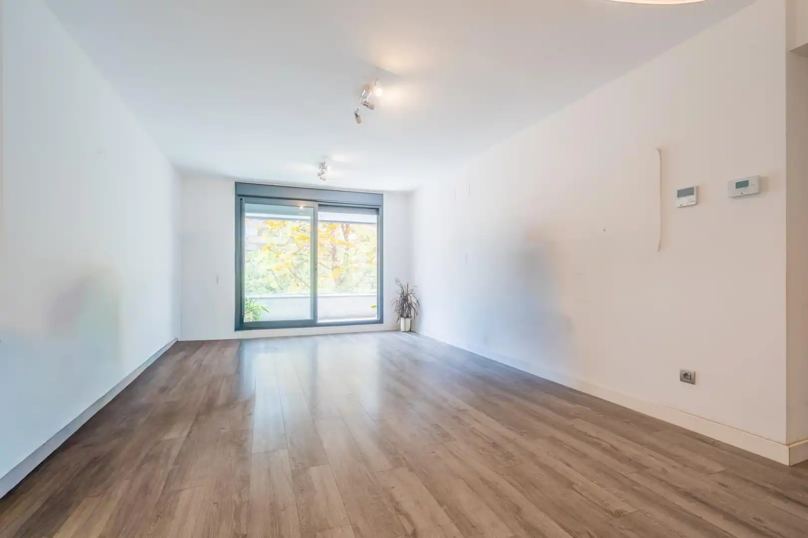 Sala de estar de Piso en venta en Valencia con Aire acondicionado, Calefacción y Jardín privado