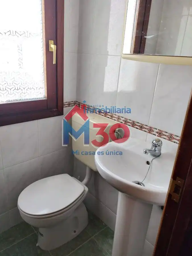 Baño de Apartamento de alquiler en Miranda de Ebro con Calefacción