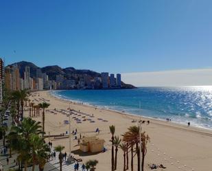 Vista exterior de Dúplex en venda en Benidorm amb Aire condicionat i Terrassa