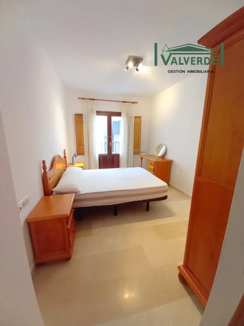 Bedroom of Flat for rent in Granada  with Air Conditioner, Heating and Furnished