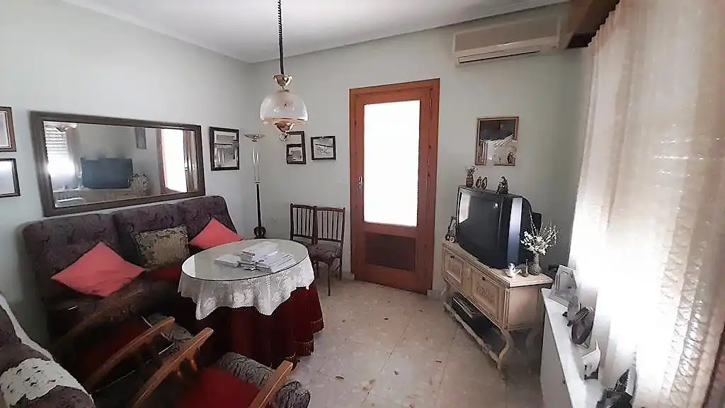 Sala de estar de Casa o chalet en venta en La Roda con Calefacción, Terraza y Trastero