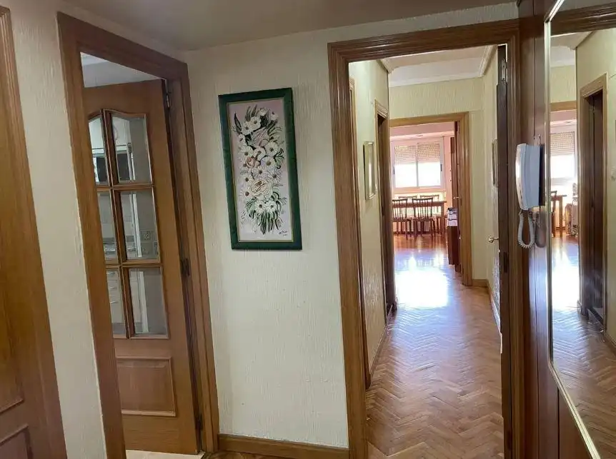 Piso en venta en Valencia con Balcón