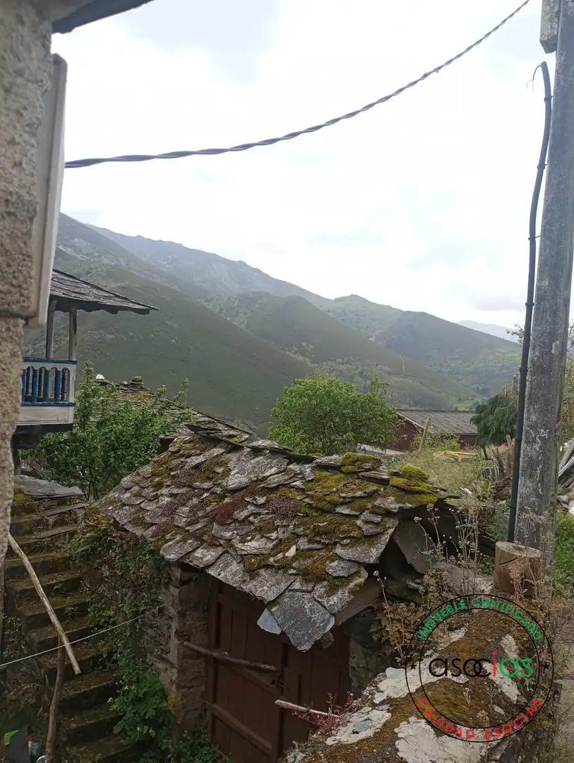 Vista exterior de Casa o chalet en venta en Allande con Calefacción y Trastero