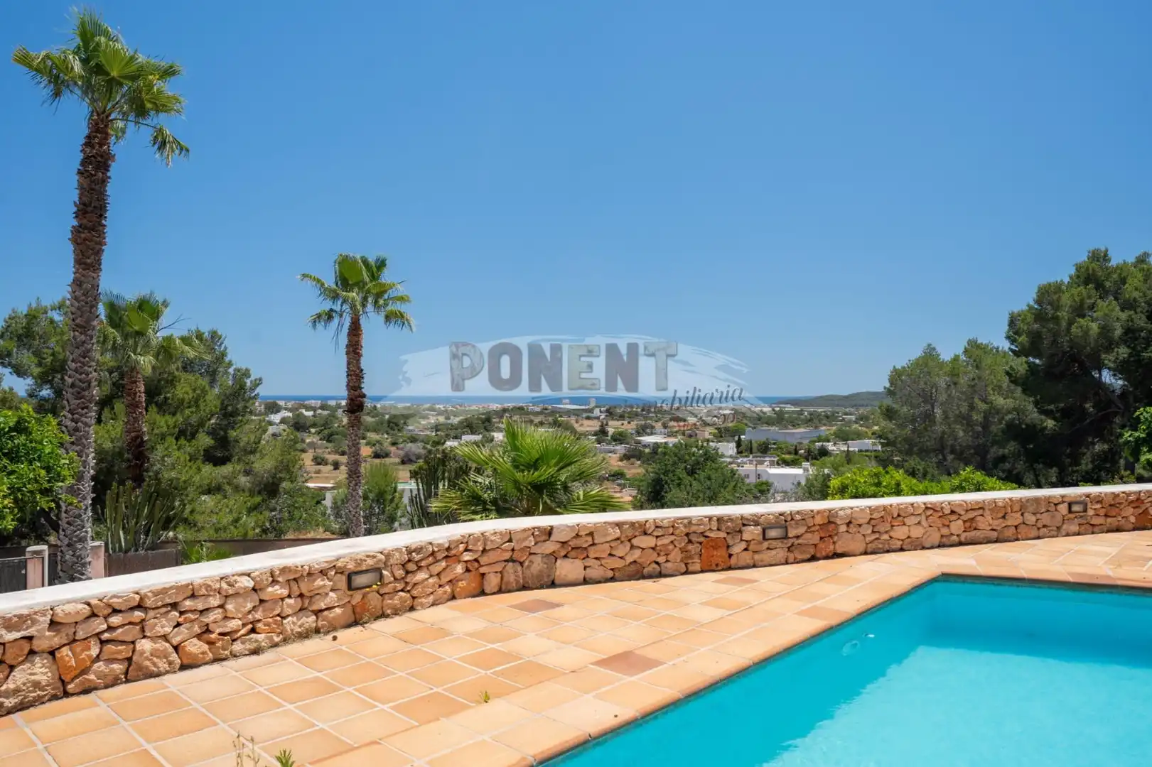 Vista exterior de Casa o chalet de alquiler en Sant Josep de sa Talaia con Aire acondicionado, Calefacción y Jardín privado