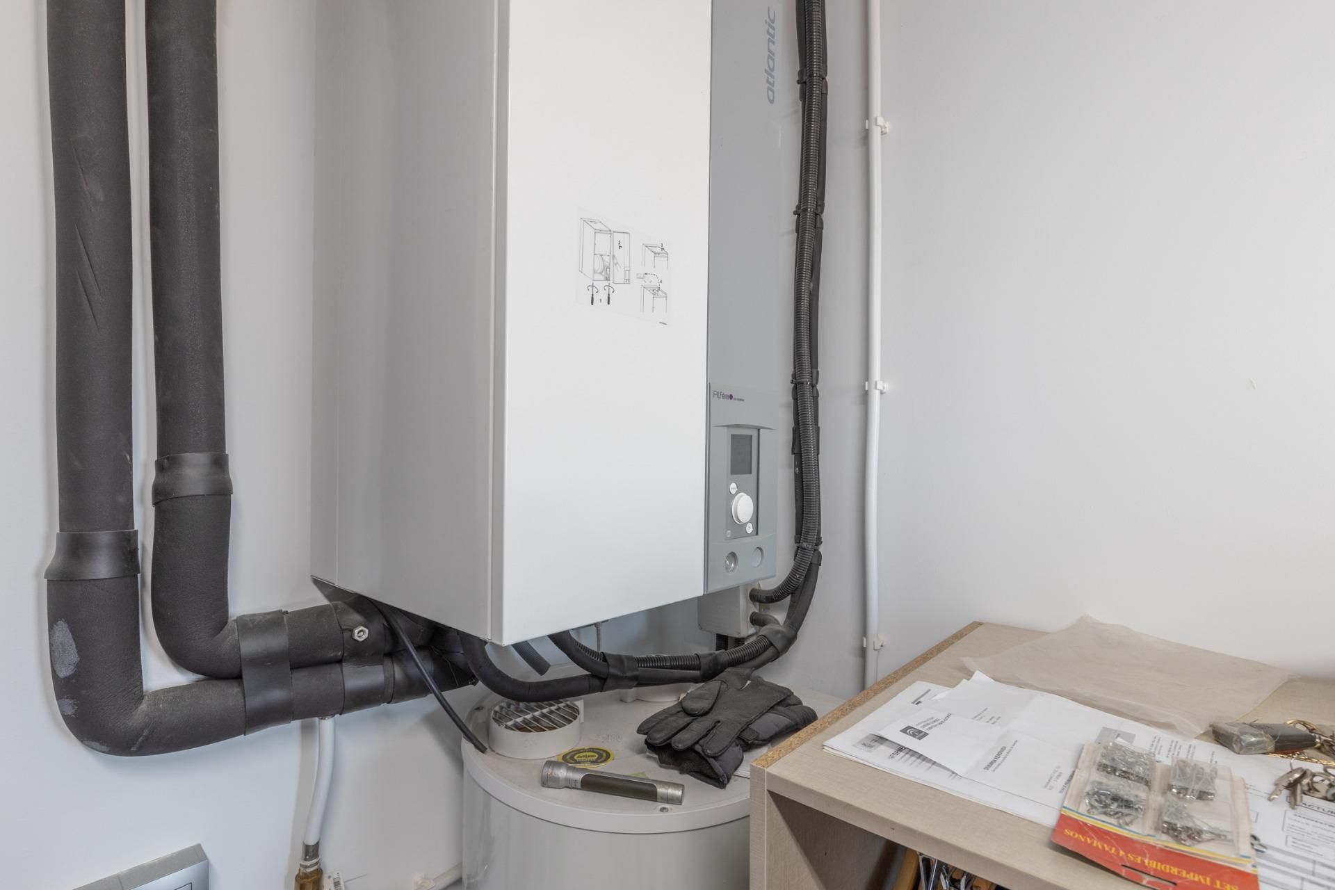 House or chalet for sale in Calle ERA, Bola de Oro