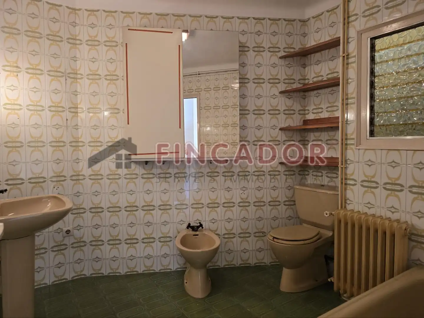 Schlafzimmer von Dachboden zum Verkauf in Terrassa mit Heizung und Terrasse
