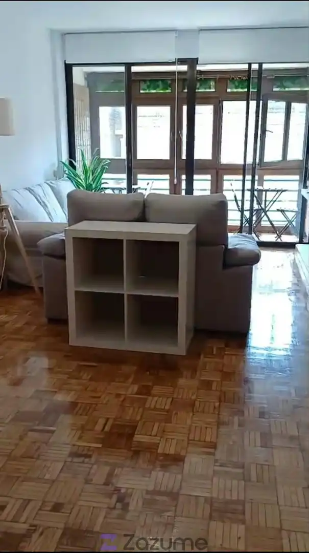 Sala de estar de Apartamento de alquiler en  Pamplona / Iruña con Calefacción, Parquet y Amueblado