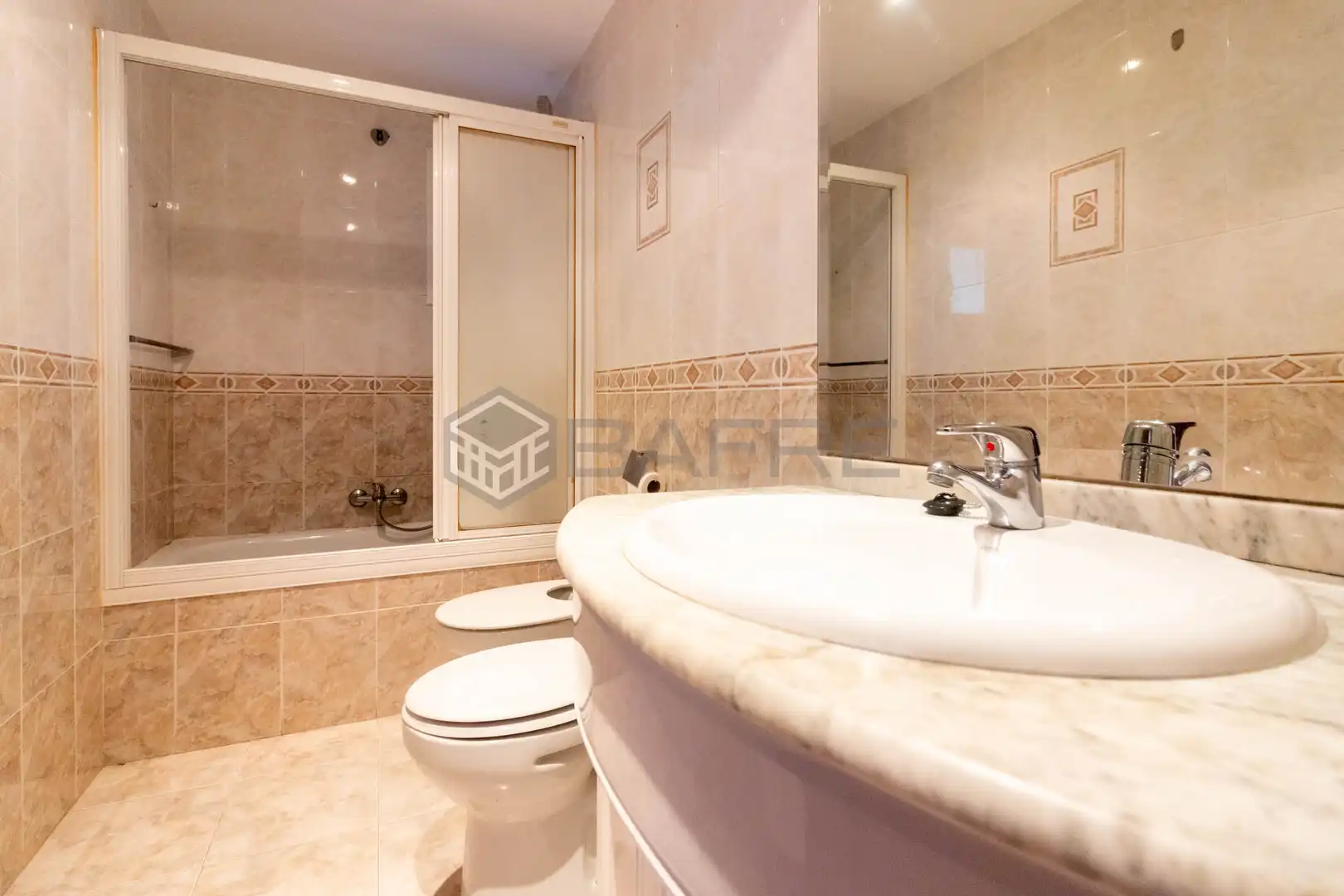 Baño de Piso de alquiler en Coslada con Calefacción