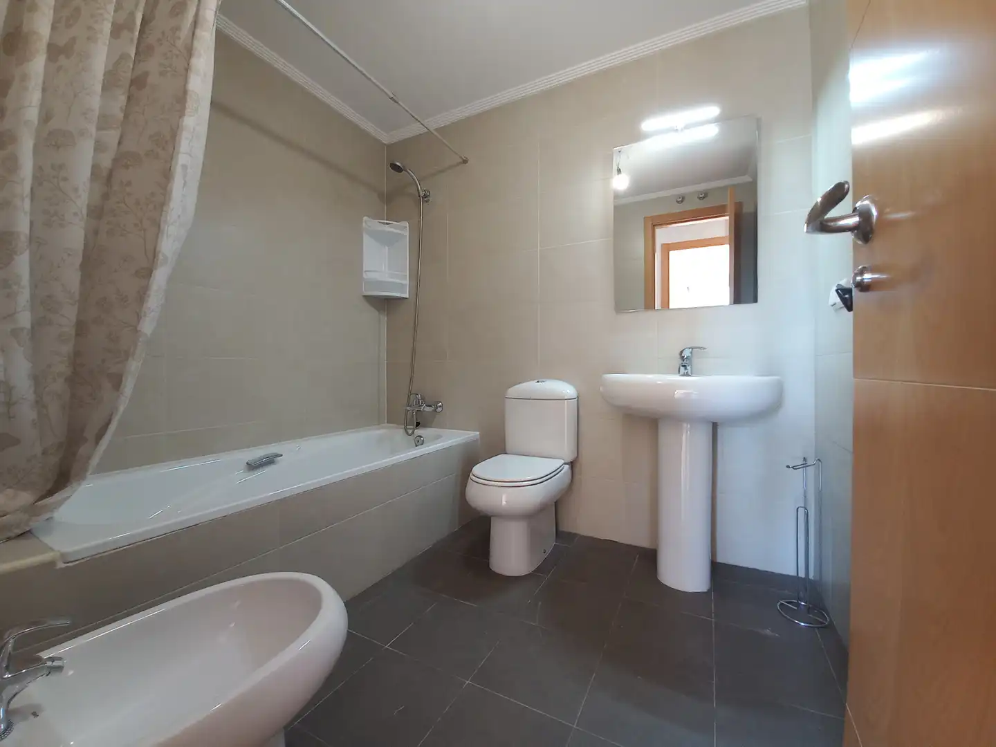 Bathroom of Flat for rent in Burgos  with Heating and Storage room