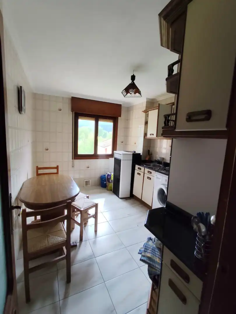 Cuina de Pis en venda en Valderredible amb Traster i Moblat