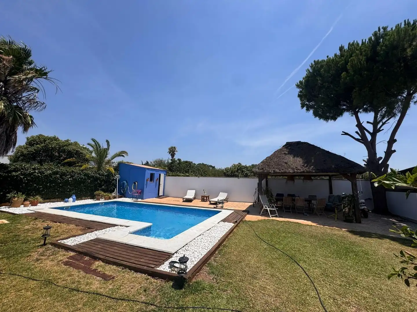 Piscina de Edificio en venta en Conil de la Frontera