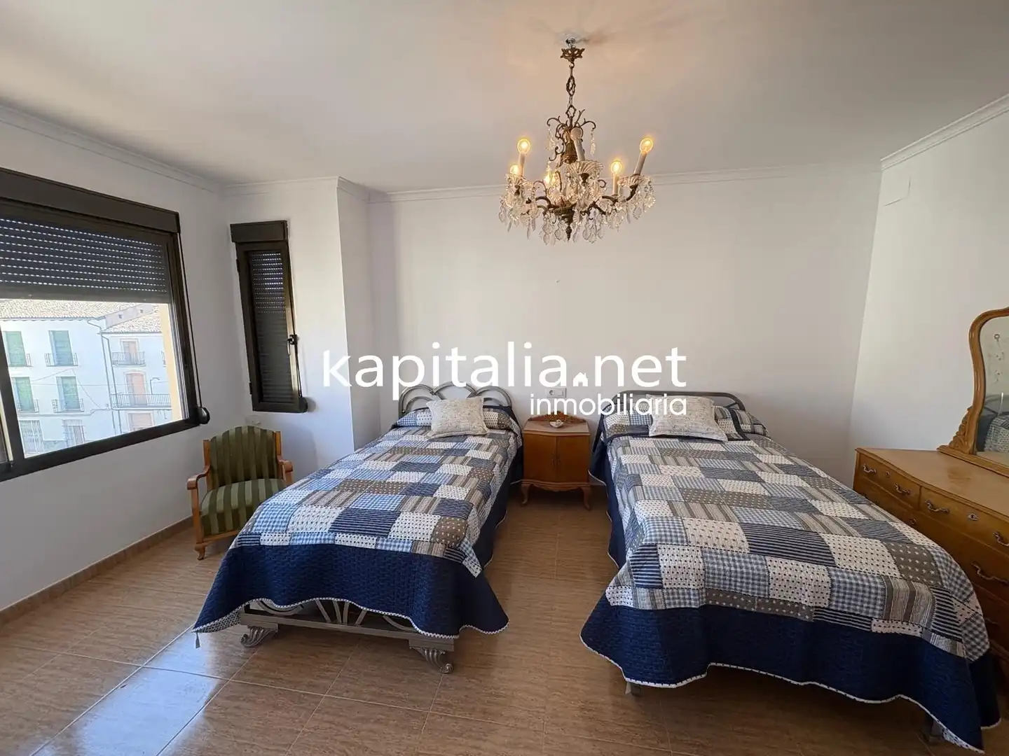 Habitación de Dúplex en venta en Enguera con Balcón
