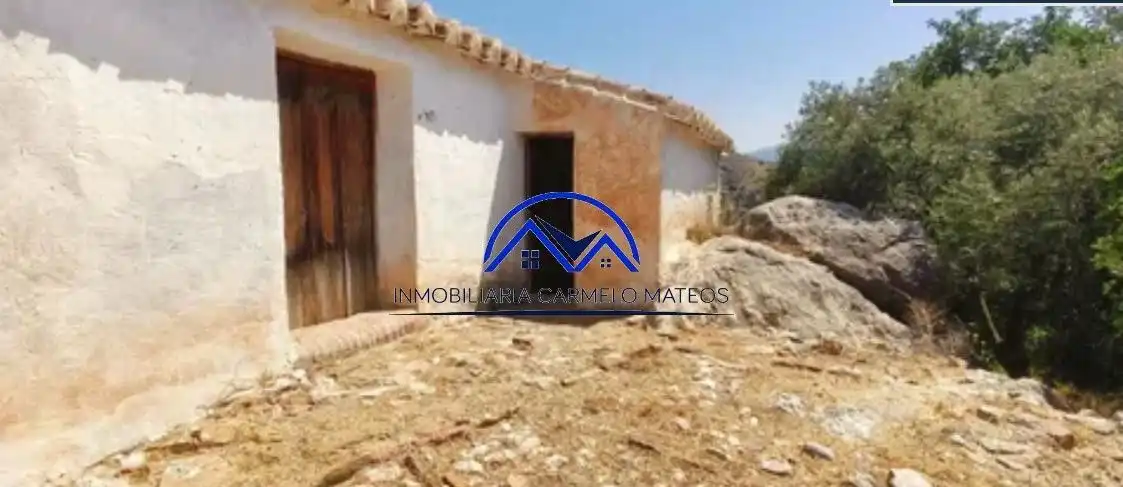 Land for sale in Comares