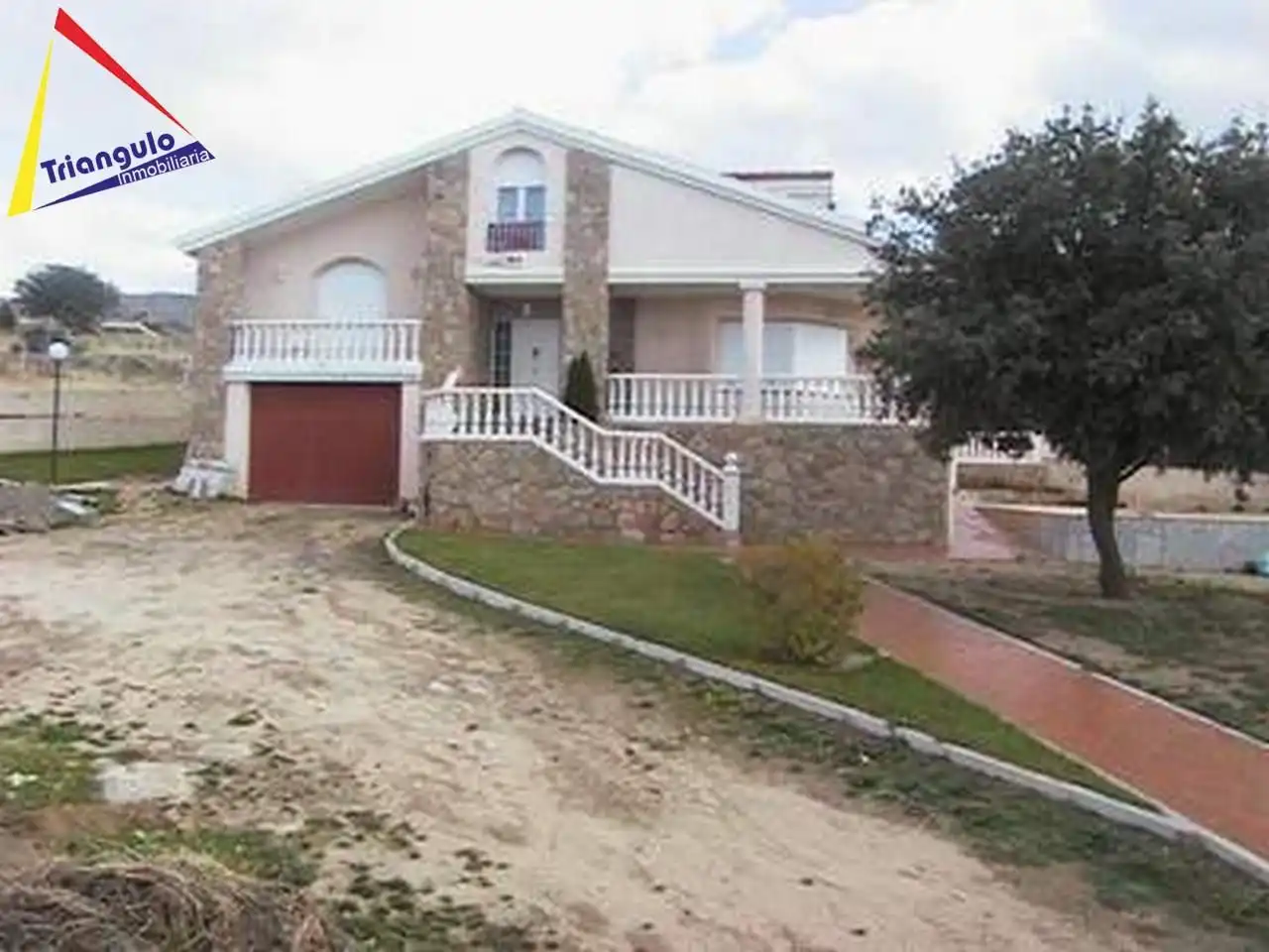 Exterior view of Houses for sale in Otero de Herreros