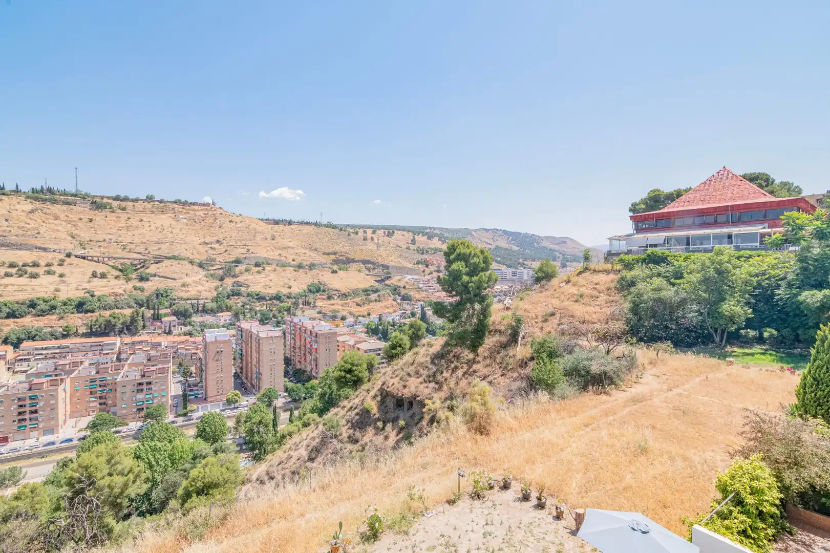 Vista exterior de Casa adosada de lloguer en Granada amb Aire condicionat, Calefacció i Terrassa