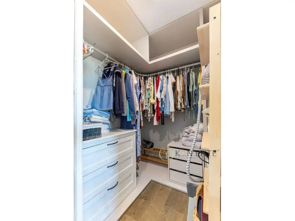 Habitación de Ático en venta en Alicante / Alacant con Aire acondicionado, Jardín privado y Terraza