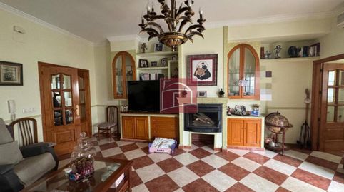 VIVIENDA UNIFAMILIAR CON GARAJE CERCANA AL CENTRO, imatge 3