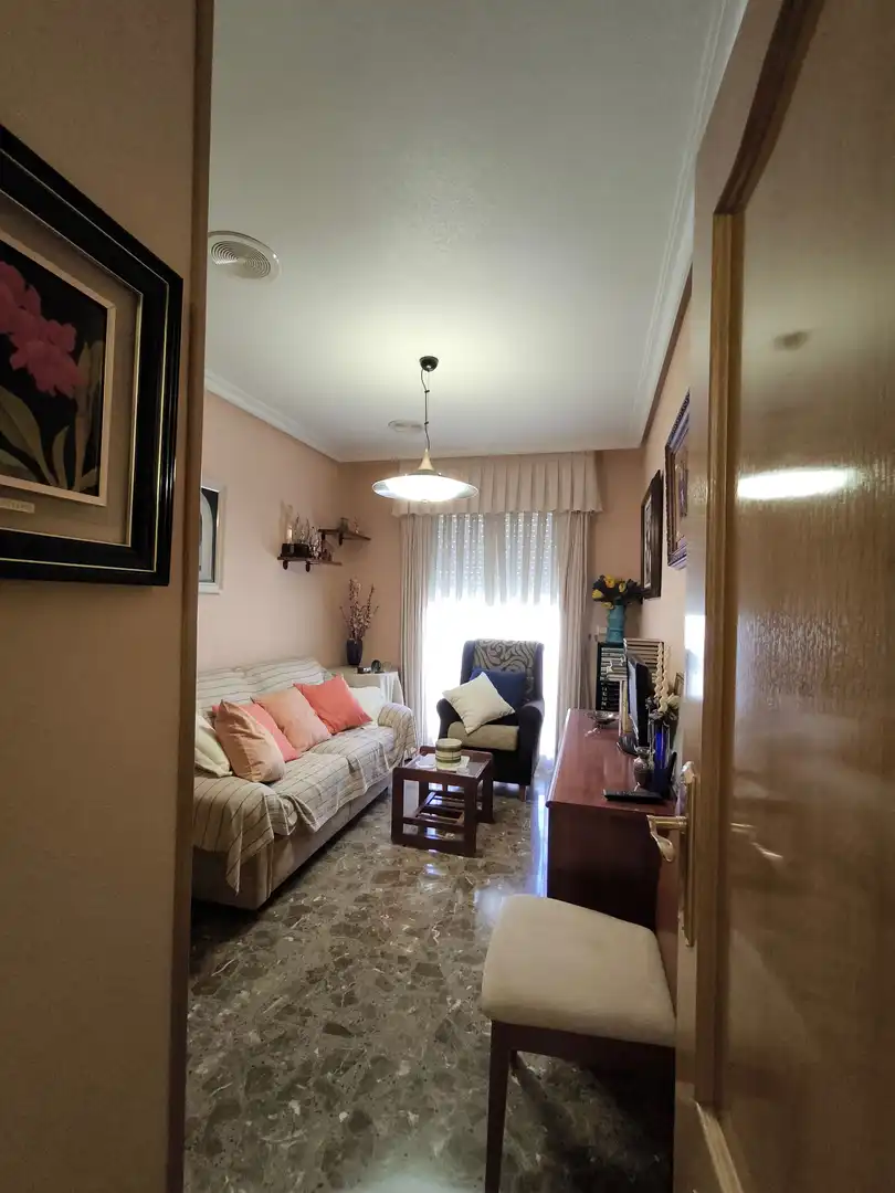 Sala de estar de Piso en venta en Alcantarilla con Trastero y Amueblado