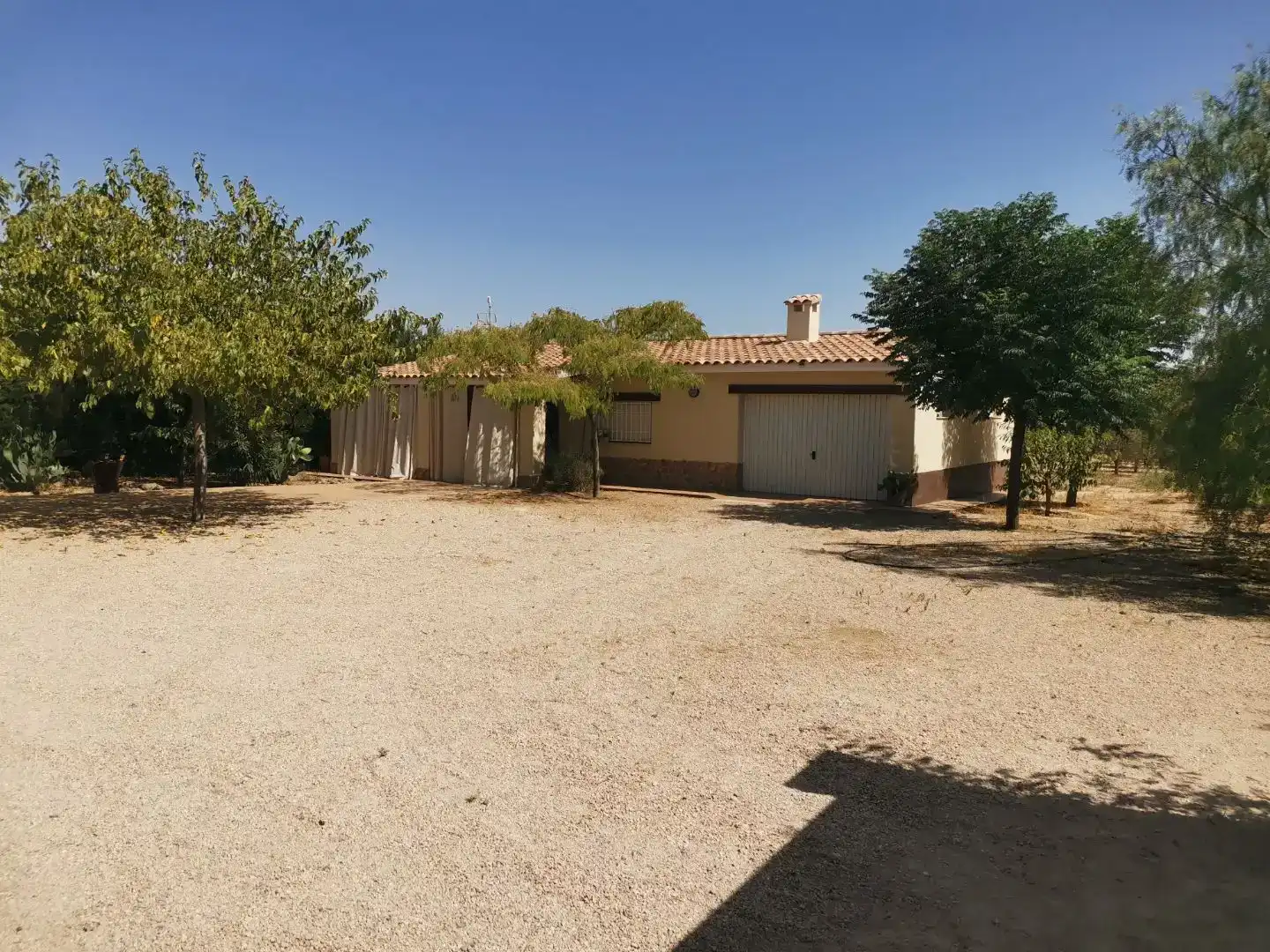 Vista exterior de Pis en venda en Hellín amb Piscina