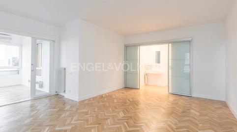 Foto 3 de Apartament en venda a Costillares, Madrid