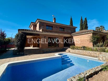 Vista exterior de Casa o xalet en venda en Reus amb Aire condicionat, Calefacció i Jardí privat