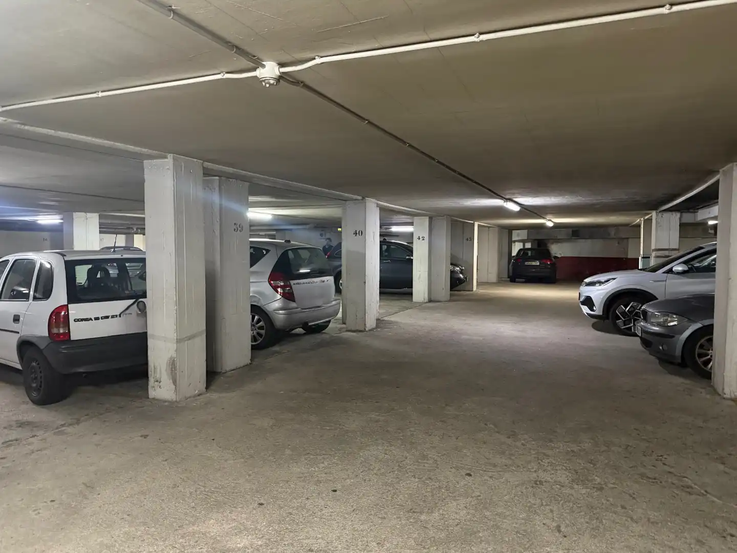 Aparcament en venda a Rúa de Frei Rosendo Salvado 36