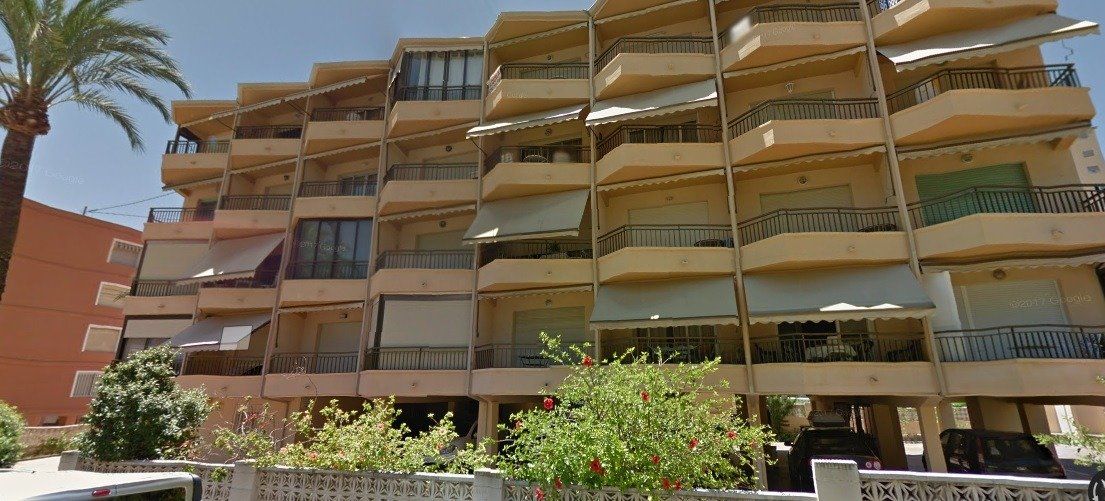 Vista exterior de Apartamento en venta en Benidorm con Terraza y Balcón