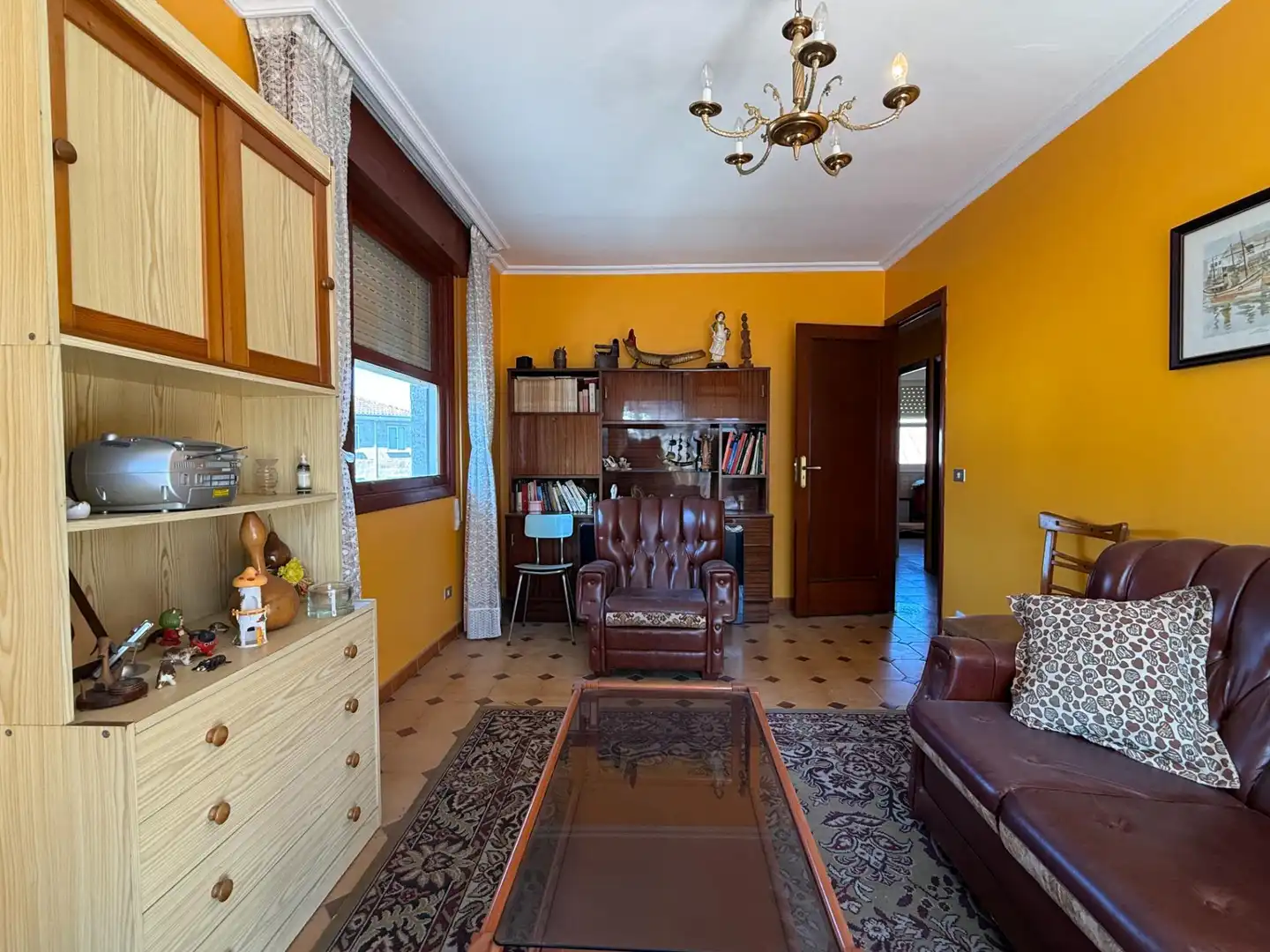 Sala d'estar de Casa o xalet en venda en Vigo  amb Terrassa i Balcó