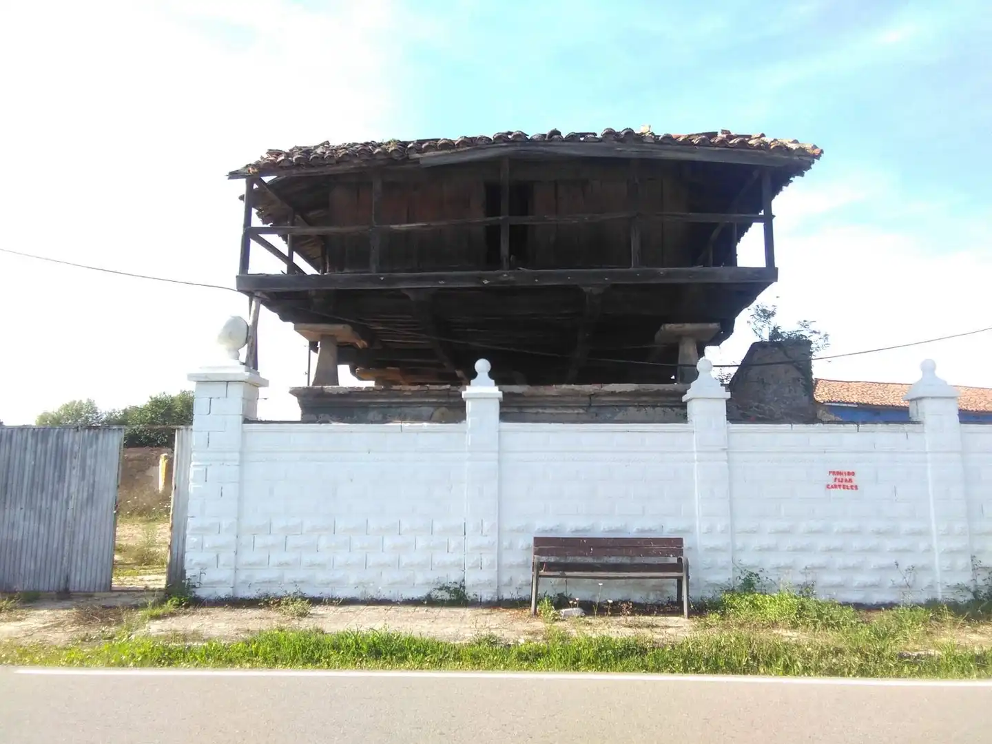 Residencial en venda a La Felguera