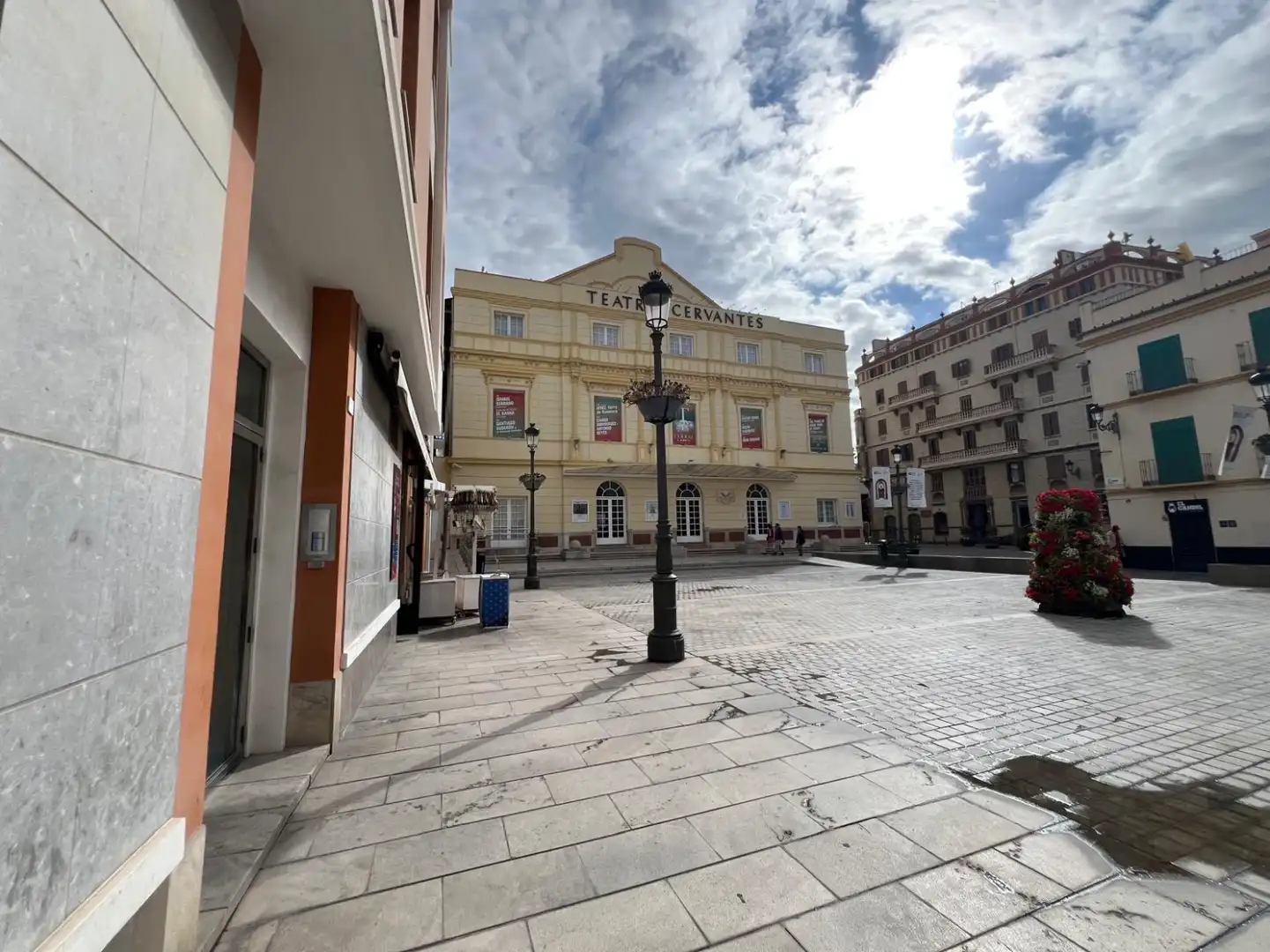 Vista exterior de Garatge en venda en Málaga