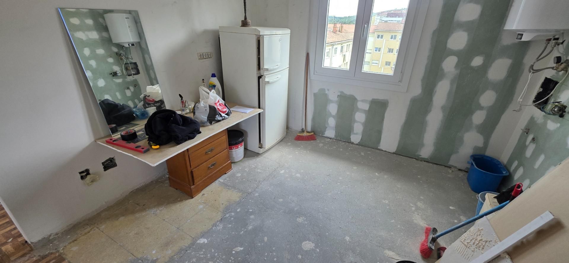 Cuina de Pis en venda en Santiago de Compostela  amb Balcó