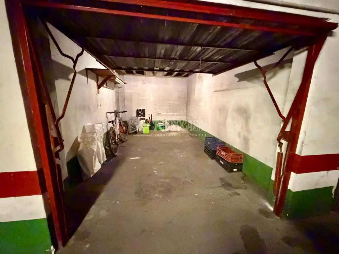 Piso en venta en León Capital  con Calefacción, Terraza y Trastero