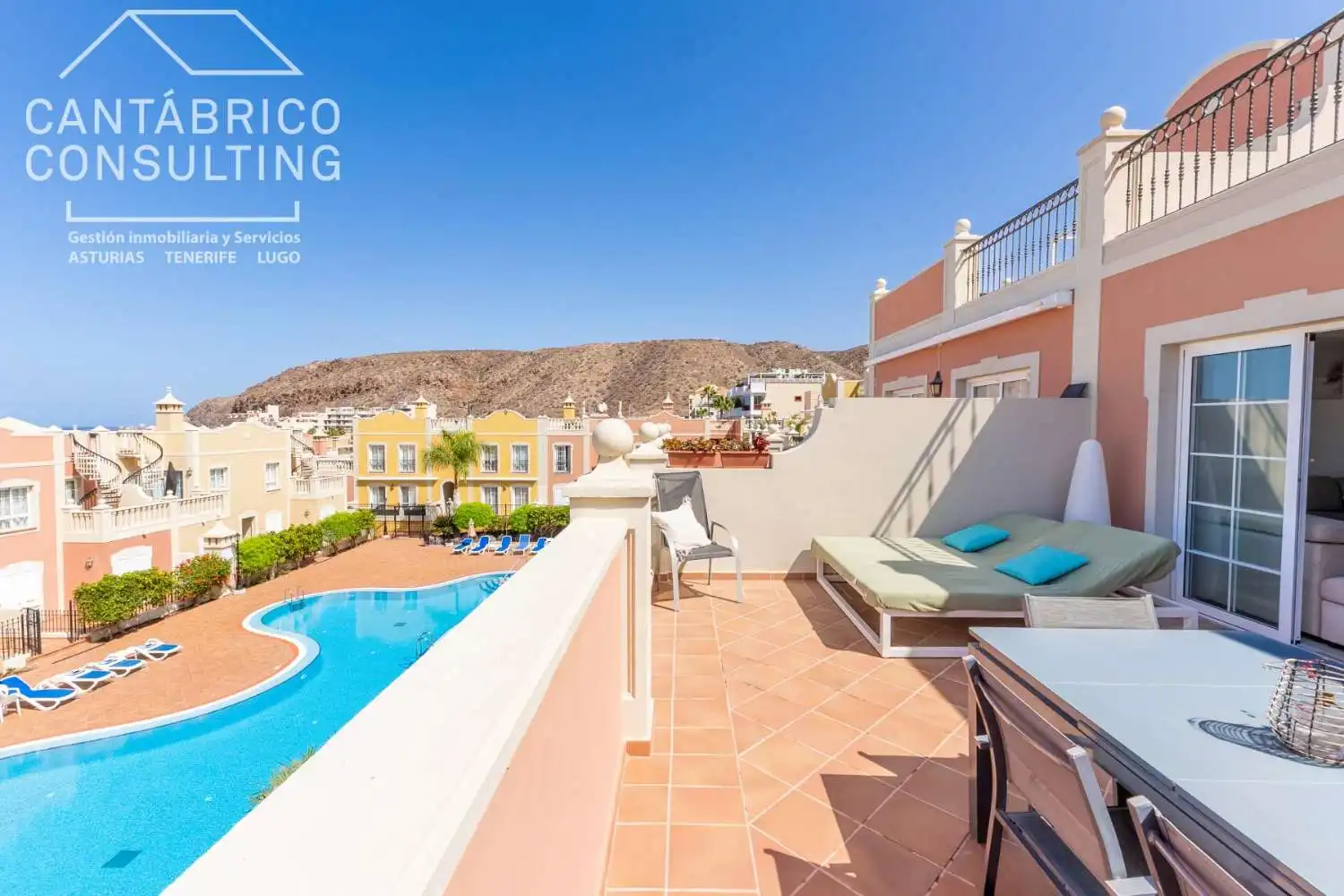 Terrace of Duplexes for sale in Arona
