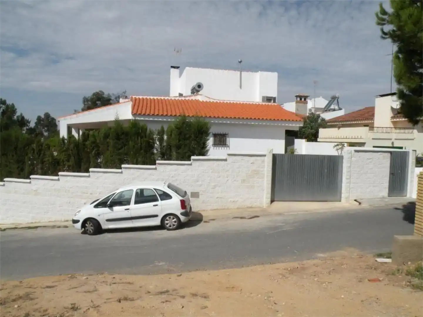 Vista exterior de Pis en venda en Isla Cristina amb Aire condicionat, Jardí privat i Traster