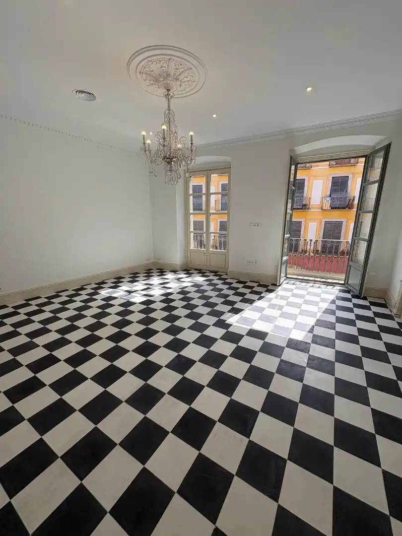 Flat with terrace to rent in Carrer dels Ciutadans, imagen 2