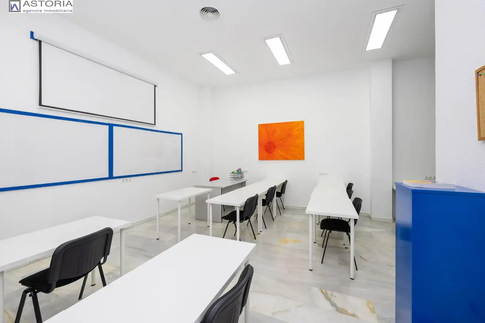 Local en venta en Granada con Aire acondicionado