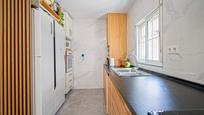 Kitchen of Flat for sale in  Sevilla Capital  with Air Conditioner, Heating and Storage room