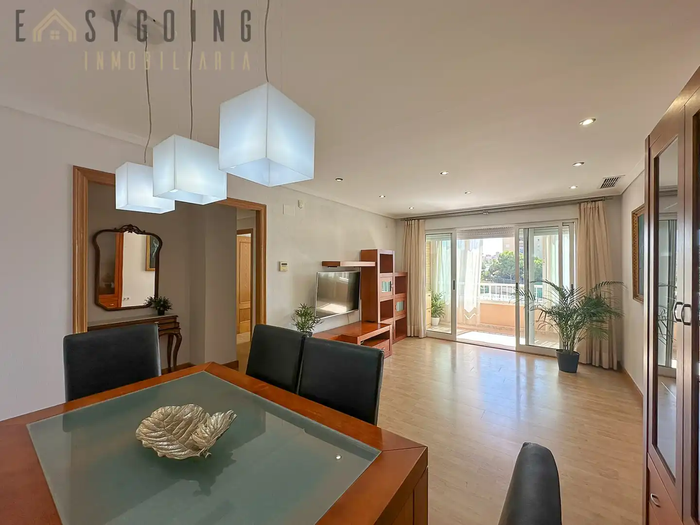 Piso con terraza en venta en Carrer Caritat 40, imagen 5