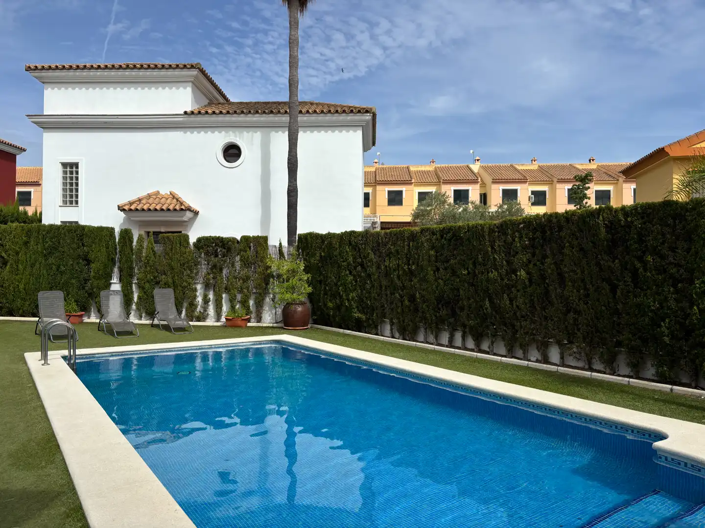 Piscina de Casa o chalet en venta en Islantilla con Aire acondicionado, Calefacción y Jardín privado